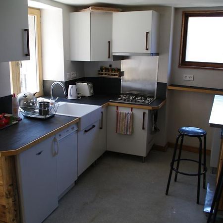Appartement Dans Chalet De Montagne Bozel Room photo